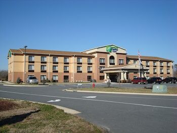Picture of Holiday Inn Express and Suites Exmore, Eastern Shore