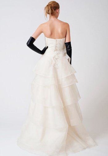 The Nordstrom  Wedding  Suite Vera Wang Erin Wedding  Dress  