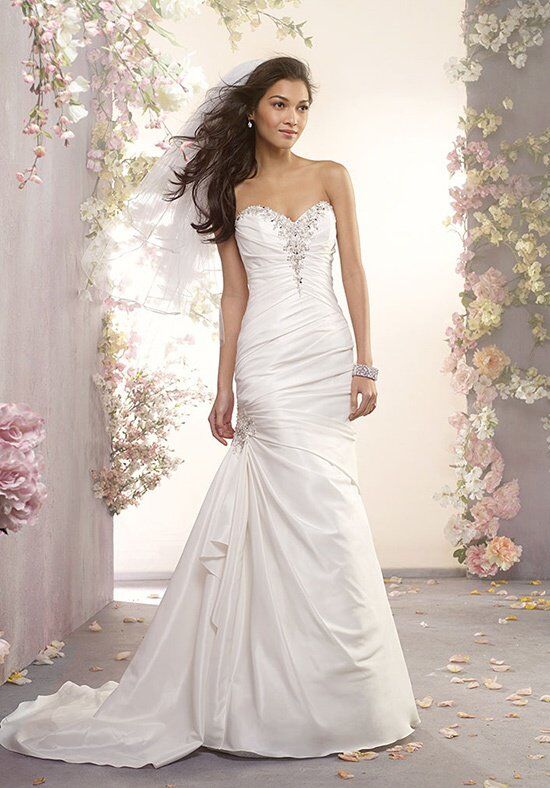 Alfred Angelo Signature Bridal Collection 2404 Wedding Dress - The Knot