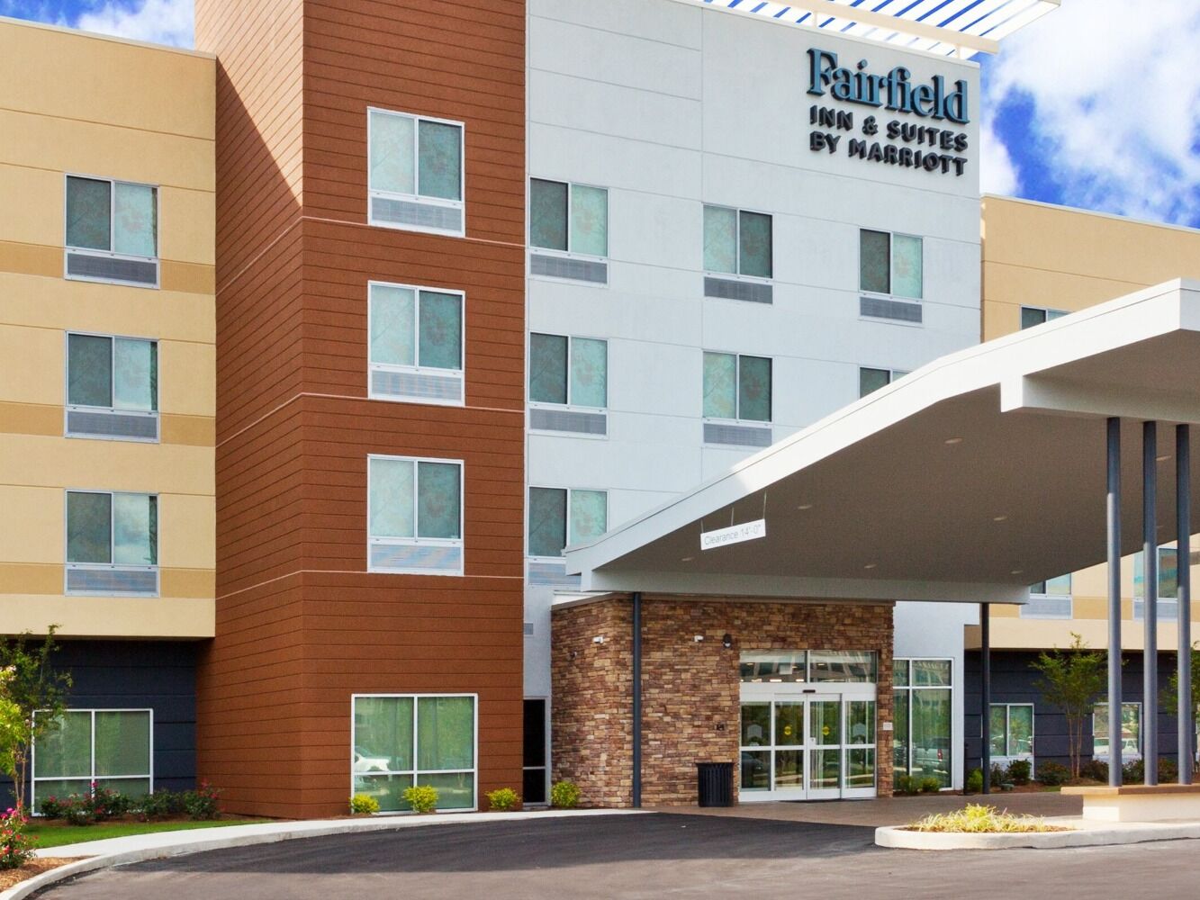 Picture of Fairfield Inn & Suites by Marriott Birmingham Colonnade/Grandview