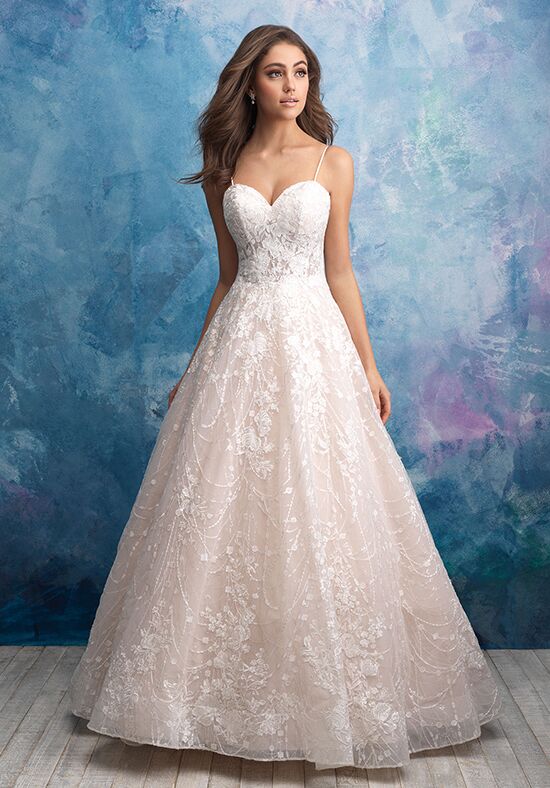 lady loop gown